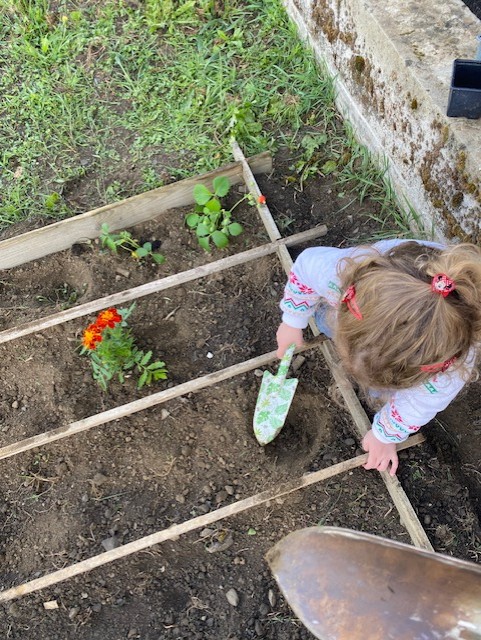 Jardinons avec Edwige !